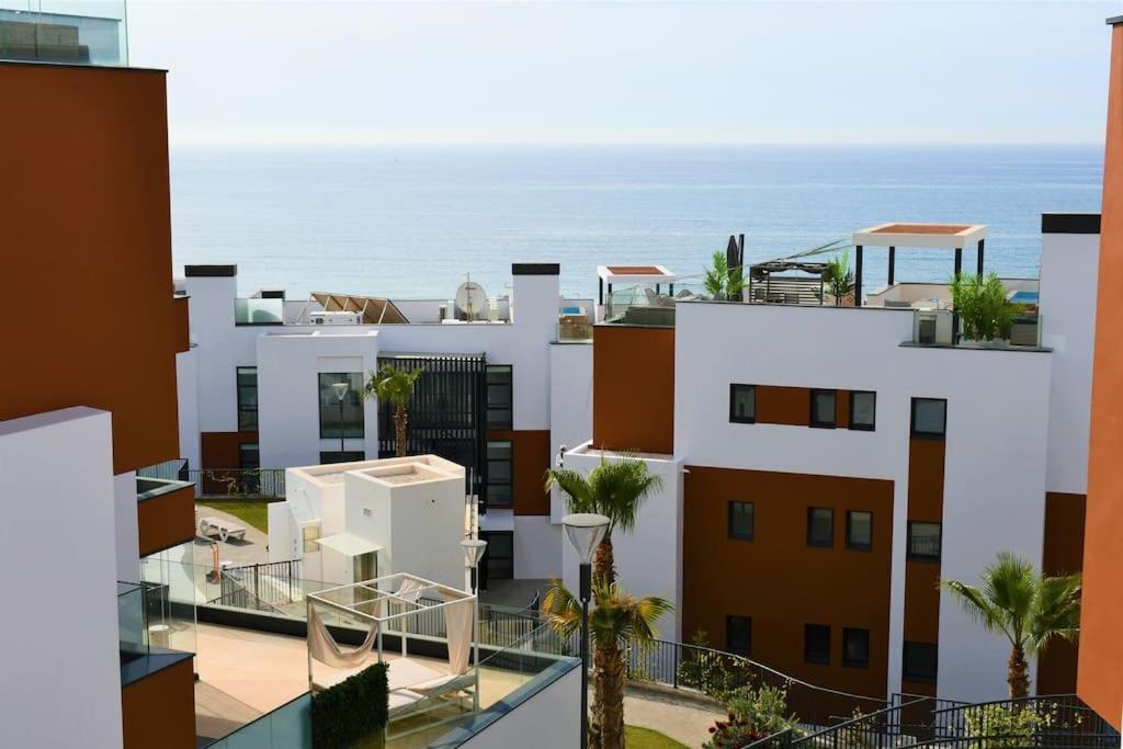 Ferienwohnung Casa Kerr - Luxury Apt - Sleeps 9 - Los Boliches Málaga Exterior foto