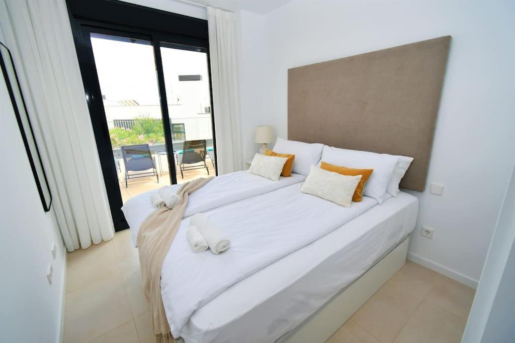 Ferienwohnung Casa Kerr - Luxury Apt - Sleeps 9 - Los Boliches Málaga Exterior foto