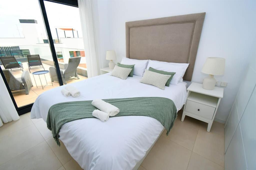 Ferienwohnung Casa Kerr - Luxury Apt - Sleeps 9 - Los Boliches Málaga Exterior foto