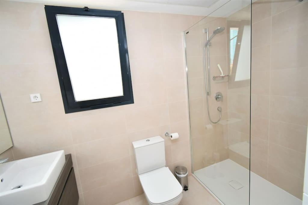Ferienwohnung Casa Kerr - Luxury Apt - Sleeps 9 - Los Boliches Málaga Exterior foto